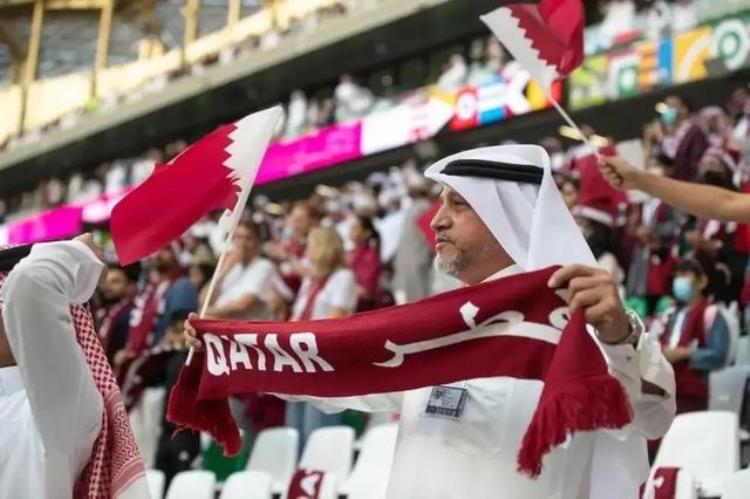 卡塔尔世界杯赛「卡塔尔世界杯是史上最纯洁世界杯球迷们疯狂吐槽」