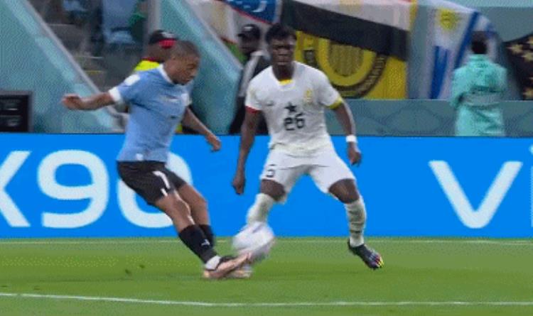 世界杯乌拉圭队「世界杯乌拉圭20加纳双双出局乌拉圭因进球数劣势遭淘汰」