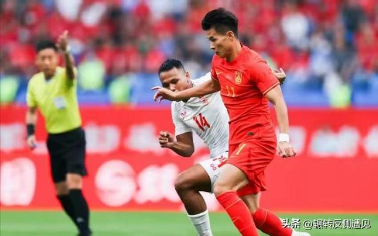 中国男足与缅甸队的比赛「狂欢国足大胜缅甸张琳芃关键时刻破门球迷欢呼雀跃」