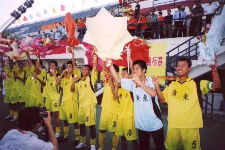 中国足球队冲击世界杯「真实故事他们发不出声音却帮助中国足球冲进世界杯」