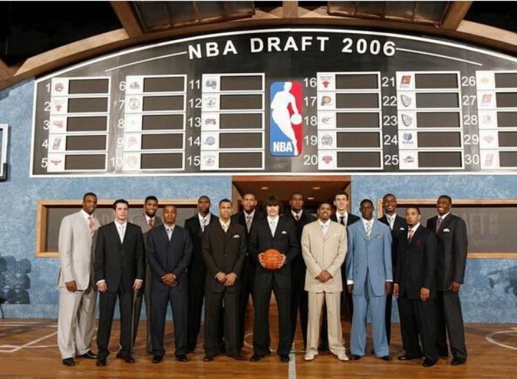 2006年的选秀有多水前十顺位仅2人在NBA球星寥寥无几