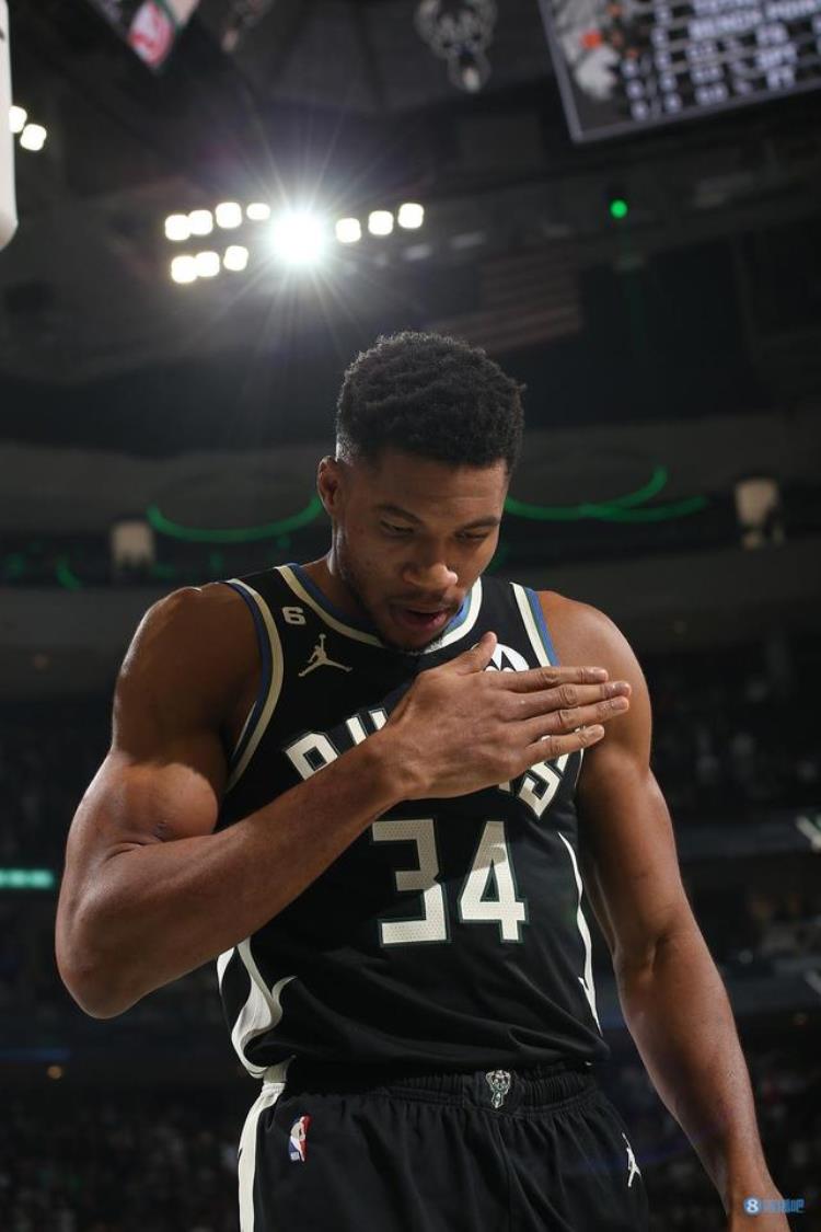?NBA手最大的15人小卡乔丹领衔多人掌宽预测身高竟2米62