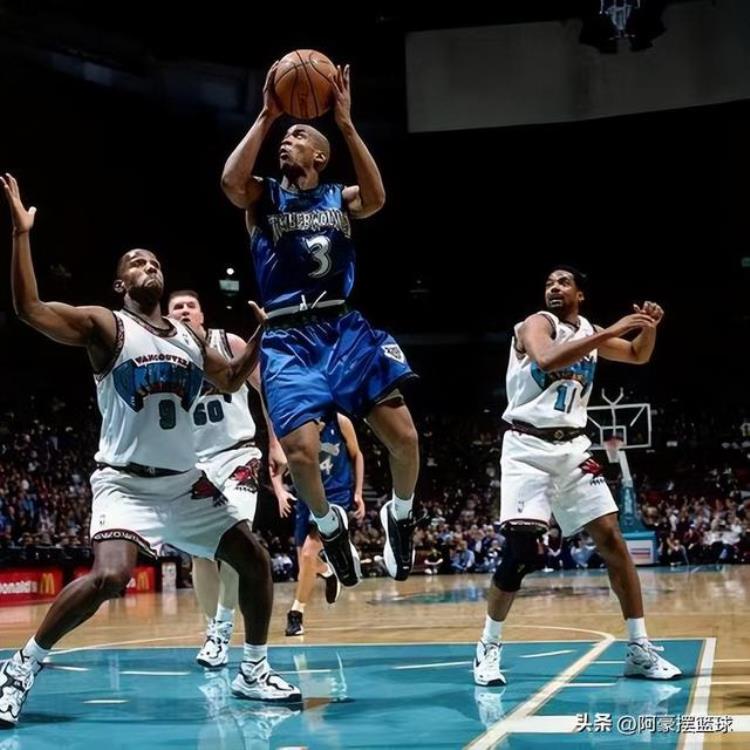nba30支球队队史最佳阵容(nba30支球队队史最佳阵容搭配)