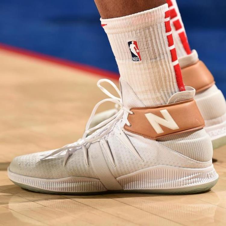 nba球员上脚球鞋「NBA球星上脚精选球员们都穿了哪些厉害的鞋三」