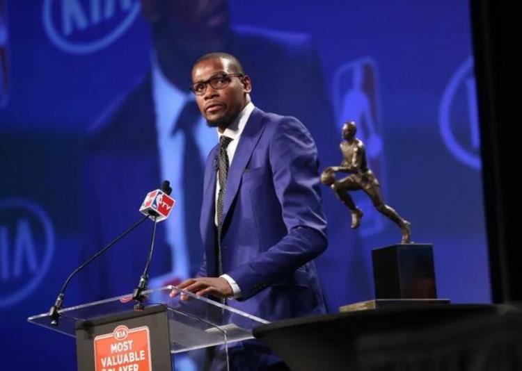 nba经典名言「NBA经典名言第三期狼王一句名言影响詹皇生涯轨迹」