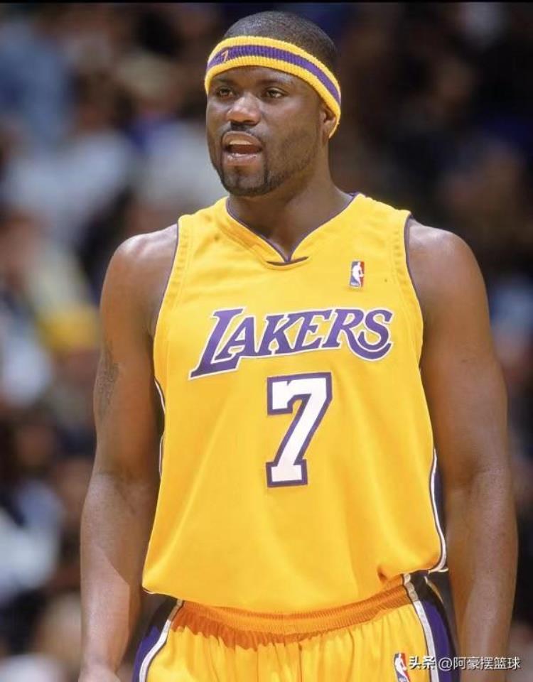 nba30支球队队史最佳阵容(nba30支球队队史最佳阵容搭配)