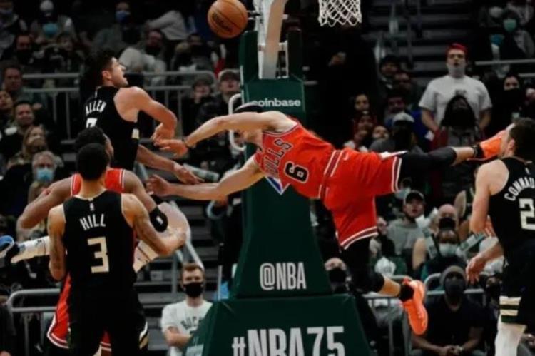 nba最脏球员名单「美媒列出NBA最肮脏的8名现役球员究竟谁才是最肮脏的球员」