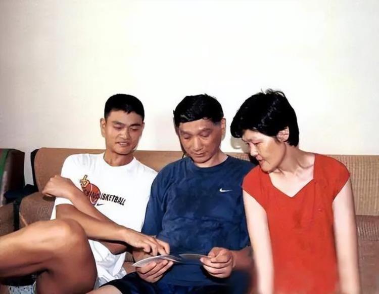 41岁姚明「43岁的姚明你还要瞒我们多久」