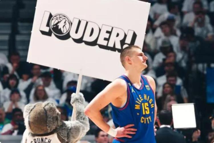 nba现役四大中锋怎么排的「NBA现役四大中锋怎么排」