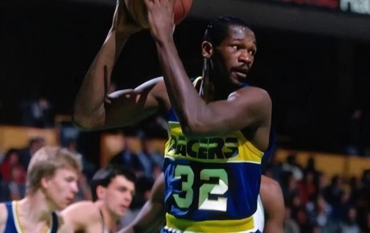 目前nba最老的球员「尚有余勇盘点NBA参赛最老的十大球员45岁也依旧出场得分」