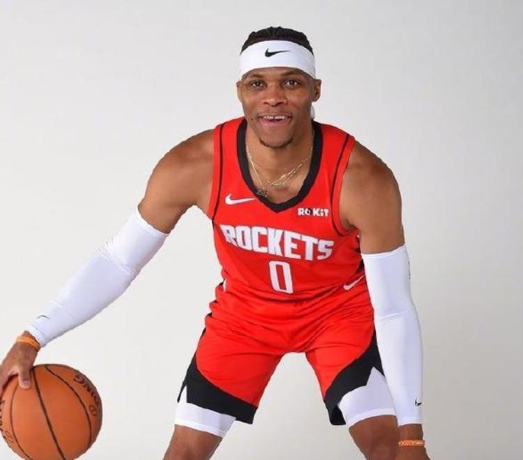 加州的nba球员「美媒评来自加州的5大球星汤神上榜哈登只排第二第一是谁」