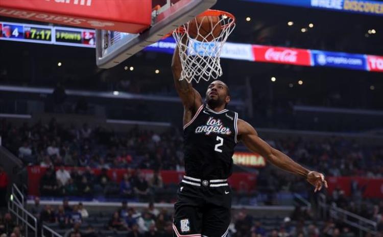 nba小卡「小卡扣疯了双星连线助飞38分威少超越刺客卢指导玩明白了」