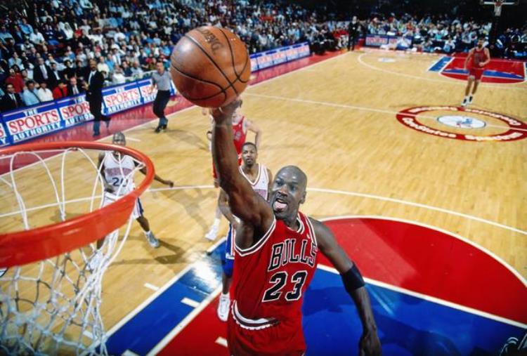 nba人气排行榜「NBA球员人气排名杜兰特第六库里第四科比第三第一无悬念」