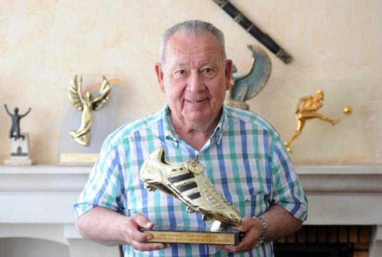 89岁法国足球名宿去世引出一大话题他65年前的单届世界杯进球纪录能否被超越