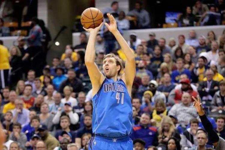 我心目中nba历史最强阵容每个位置都是攻防一体吗「我心目中nba历史最强阵容每个位置都是攻防一体」