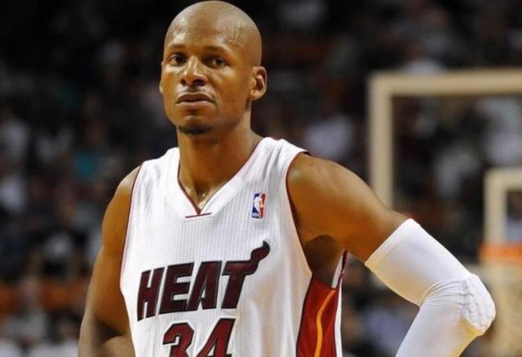 定点投篮命中率怎么提升「定点投篮最稳盘点NBA罚球命中率排行榜高达九成却仅排第三」