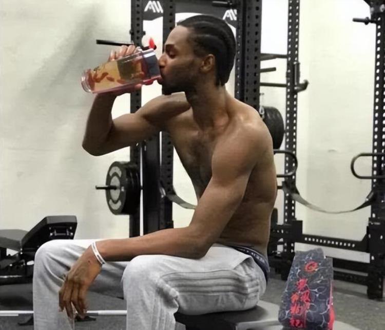 nba从未受伤的球员「NBA有哪些从未受过大伤的球星詹姆斯最多也只是腹股沟拉伤」