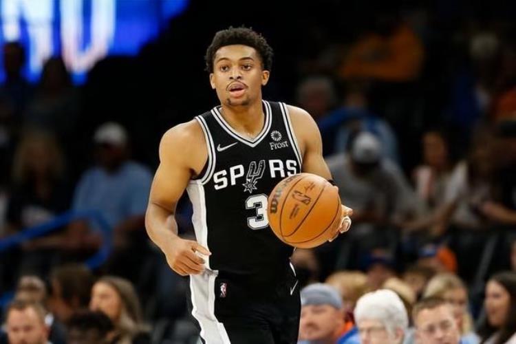 国产球鞋在nba「又一国产品牌登场NBA都得感谢阿迪」