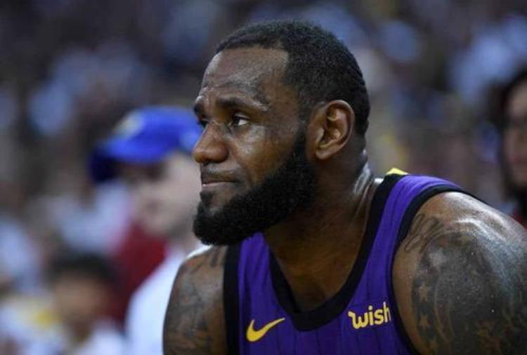 美国nba抗议「噩耗短短几小时全美震惊NBA众多球星愤怒抗议悲剧发生了」