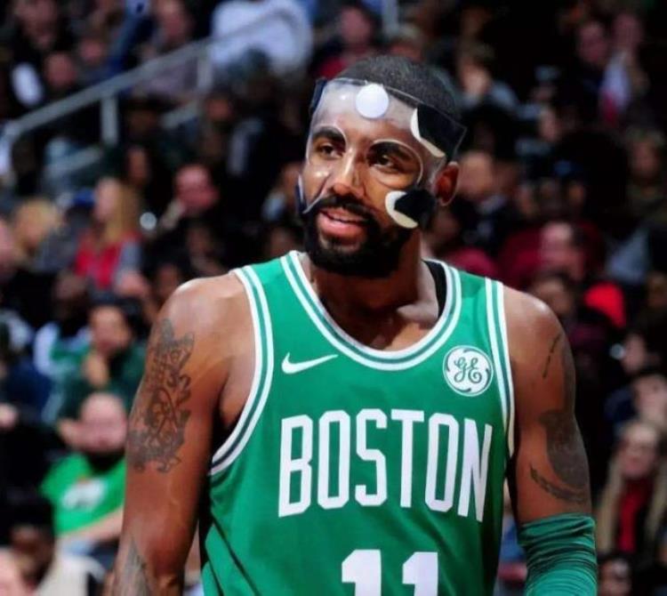 nba球员的鞋垫是不是比鞋子贵「NBA球员什么装备最贵鞋垫成本是球鞋十倍但还有价格更高的」