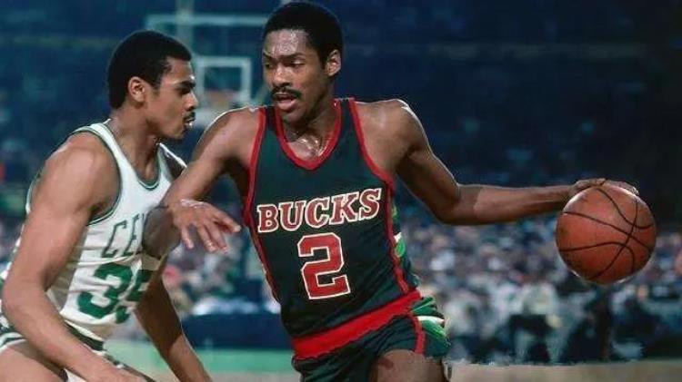 nba最富有的十个球员「美媒列出2023年为止NBA最富有的10名球员詹姆斯上榜排名第二」