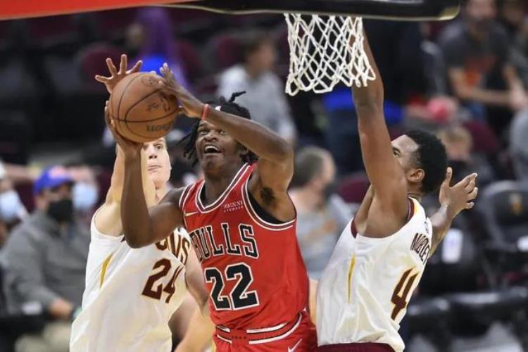 nba底层球员的心酸「NBA底层球员的故事努力是他最大的幸运」
