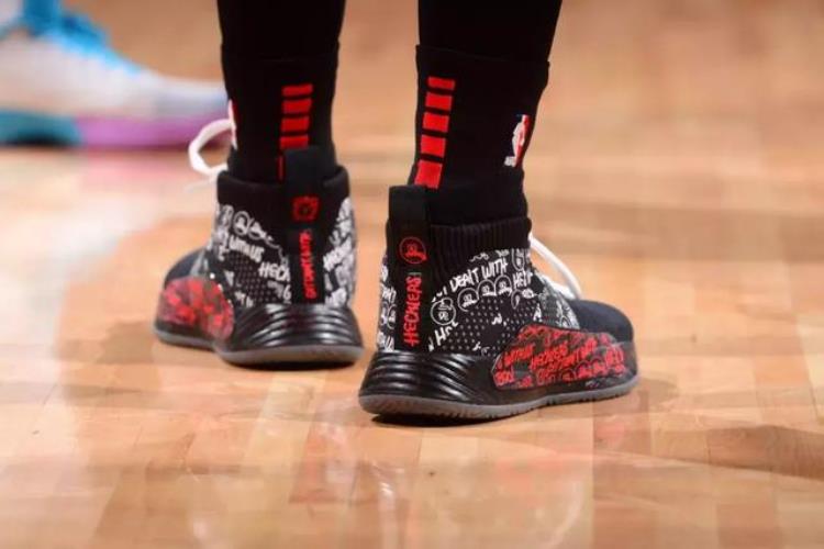 李宁音速7时候脚宽的人吗「NBA球员今日上脚2双李宁音速7赛斯库里穿Curry6」