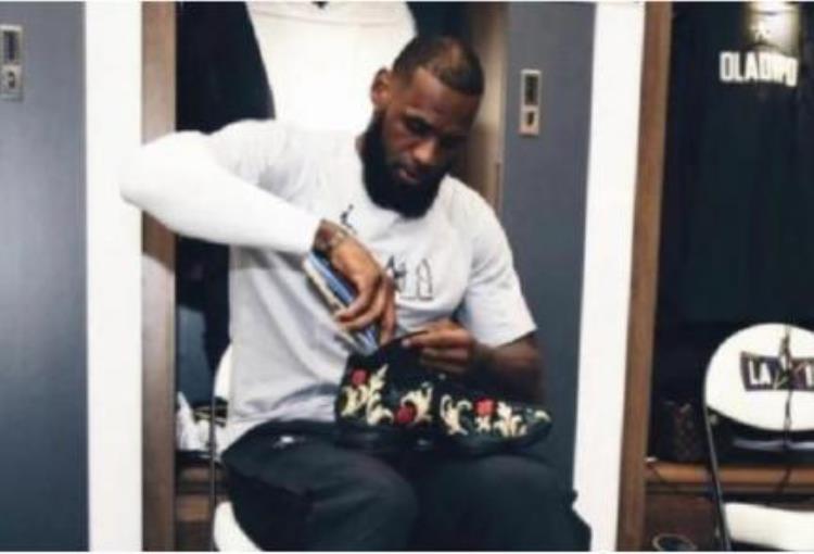 nba球员鞋变形「NBA球员定制的矫形鞋垫到底有多神秘」