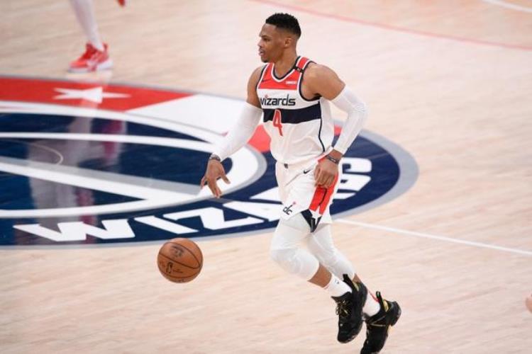 nba三双最多的球员「NBA历史3双最多的10名巨星现役4人上榜威少仅列第2詹皇第5」