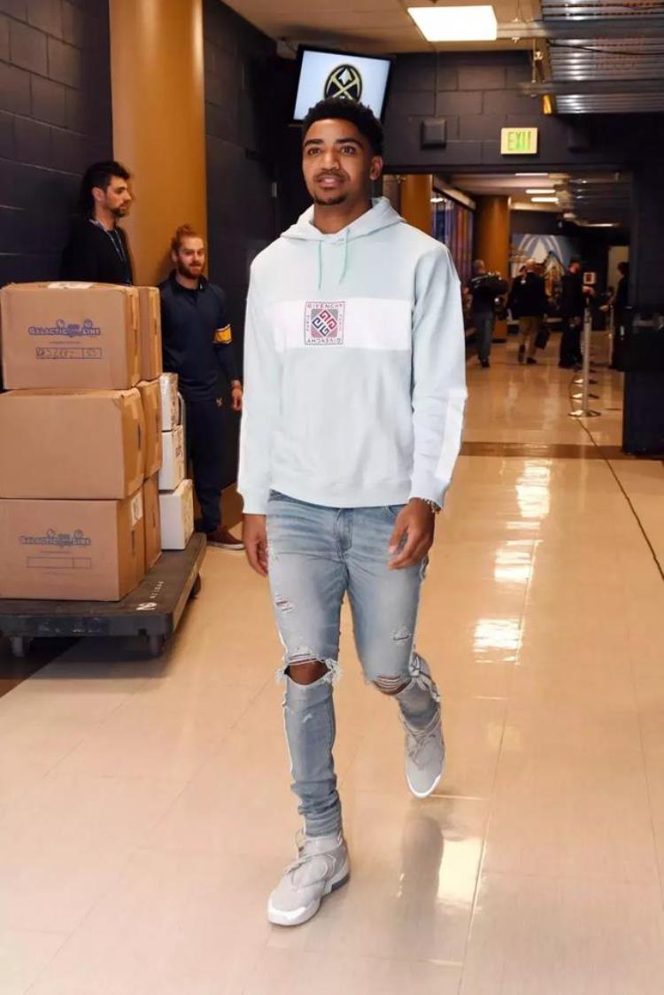 李宁音速7时候脚宽的人吗「NBA球员今日上脚2双李宁音速7赛斯库里穿Curry6」