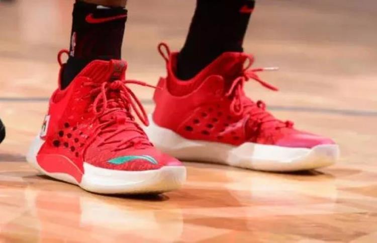 李宁音速7时候脚宽的人吗「NBA球员今日上脚2双李宁音速7赛斯库里穿Curry6」