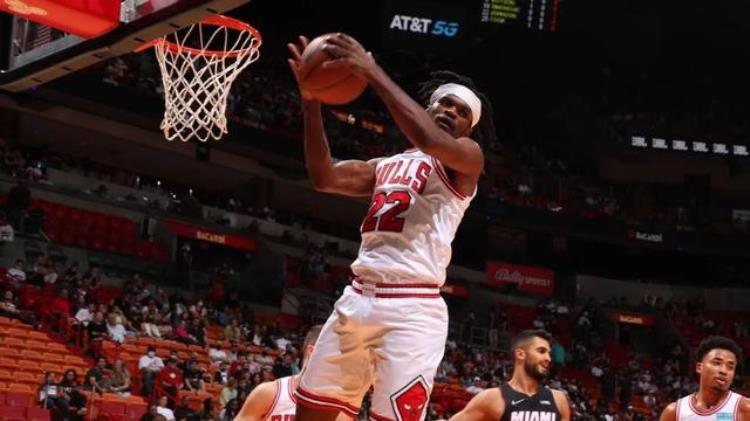 nba底层球员的心酸「NBA底层球员的故事努力是他最大的幸运」