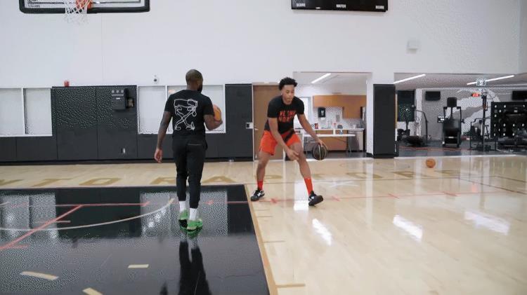 揭秘nba第四顺位新秀斯科蒂巴恩斯训练方法「揭秘NBA第四顺位新秀斯科蒂巴恩斯训练方法」