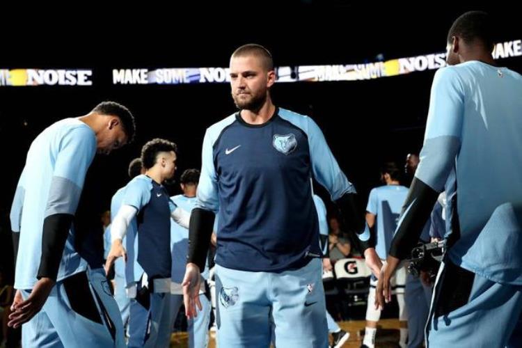 nba球星的收入「NBA球星赚钱有多快1人出场费1千万他每分钟赚1辆顶配帕萨特」