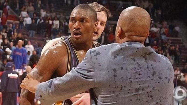 nba打架最严重的一次处罚「NBA最著名的打人事件最终是怎么判罚的」