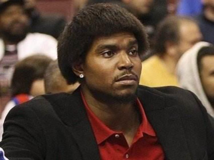 nba球星的收入「NBA球星赚钱有多快1人出场费1千万他每分钟赚1辆顶配帕萨特」