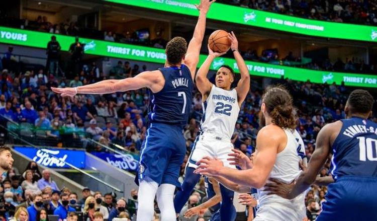 nba今年进步最快球员「NBA本赛季进步最快的球员火箭马刺新星上榜场均30且180真猛」