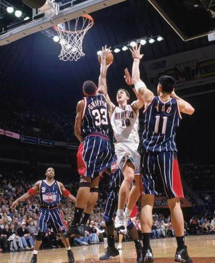 nba酗酒毁掉的球员「盘点NBA7大嗜酒如命的球员姚明队友就此陨落乔丹不受影响」