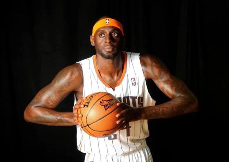 nba被淘汰的队伍「美媒列出NBA历史上退役后破产的20名球员有人诈骗皮蓬收购灰熊」