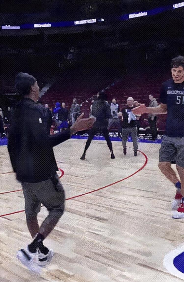 nba天赋最差「NBA球员天赋都差不多看对比图就知道天赋差距比你想象大」