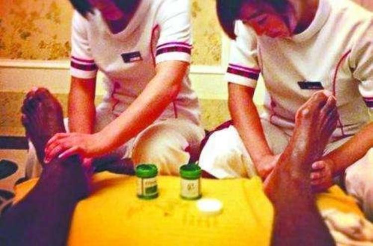 nba球星喜欢中国食物「NBA球星疯狂迷恋中国足疗开拓者组团放松詹皇不忘自拍」