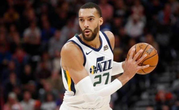 现任nba最强中锋「内线核心盘点现役NBA实力最强的十大中锋两届MVP实至名归」