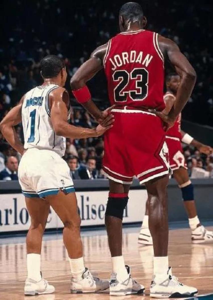 nba球员里每个人都能扣篮吗有没有不能扣篮的「NBA球员里每个人都能扣篮吗有没有不能扣篮的」
