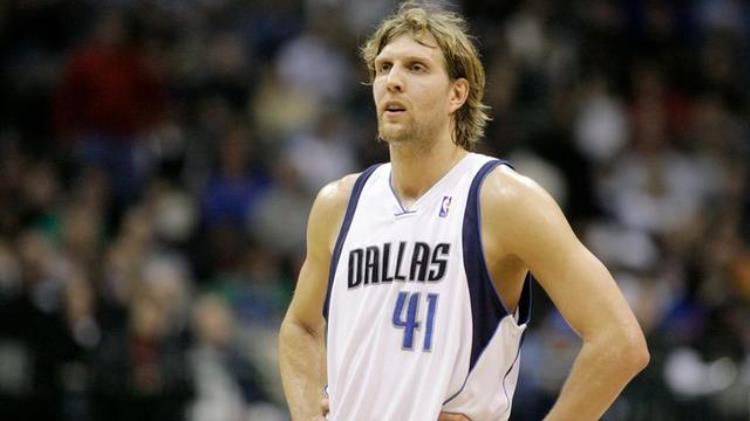 科比生涯出手次数最高的比赛「NBA出战赛季最多球员科比20次德克21次詹姆斯有望第一吗」