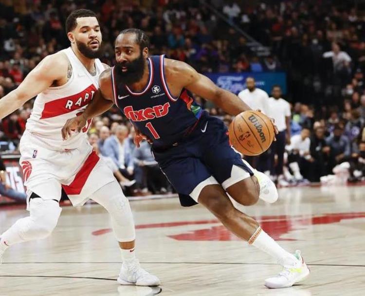 nba十大自由球员「NBA自由球员市场上的前10名球员从詹姆斯哈登到布鲁斯布朗」