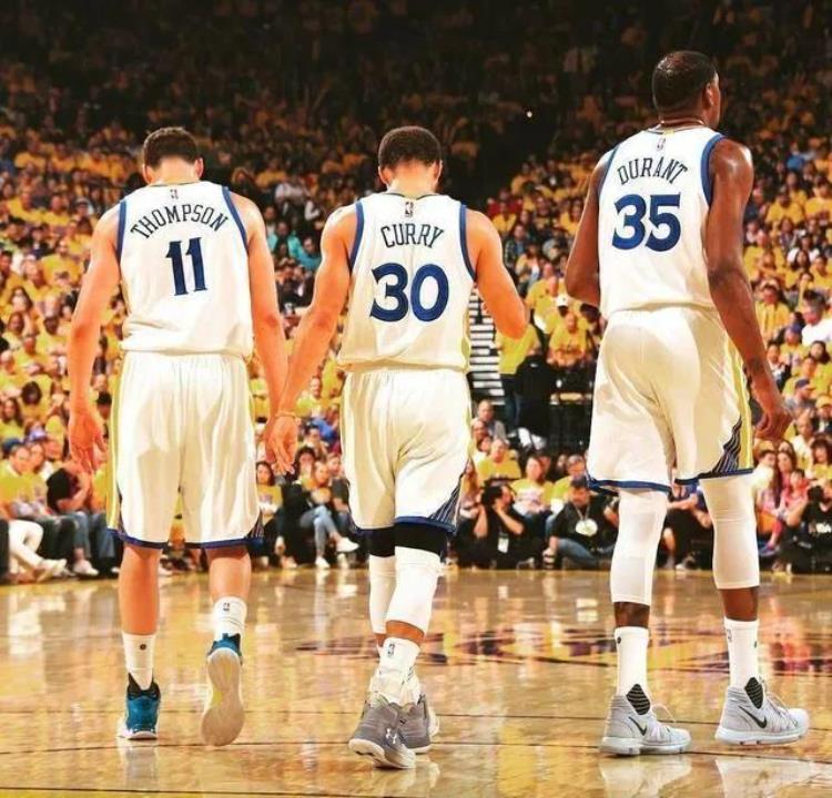 nba历史3巨头「NBA历史上的三巨头组合大家喜欢那一对组合呢」