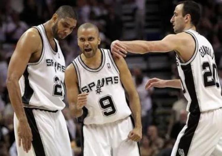nba历史3巨头「NBA历史上的三巨头组合大家喜欢那一对组合呢」