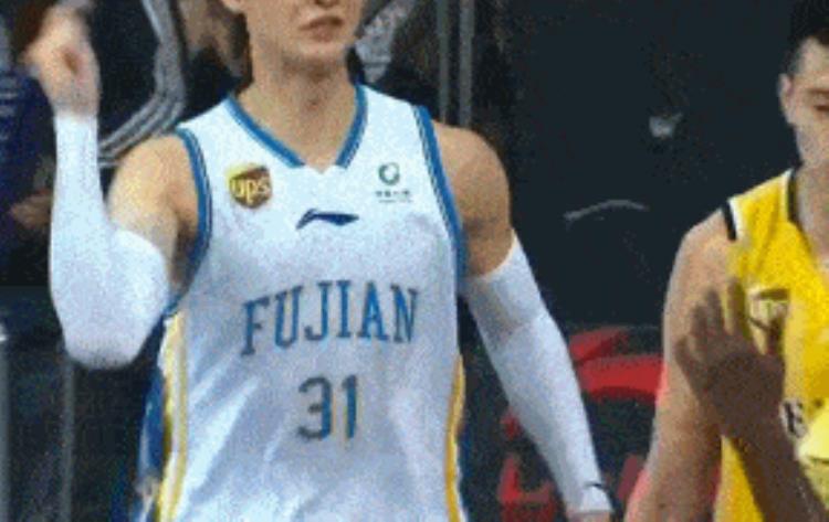 CBA最新交易方案周琦和王哲林互换东家上海队不要太狂野
