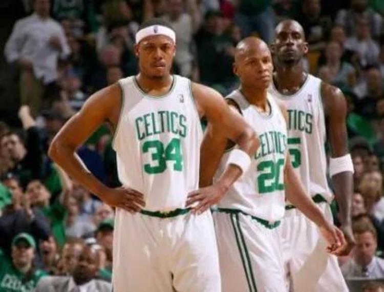 nba历史3巨头「NBA历史上的三巨头组合大家喜欢那一对组合呢」