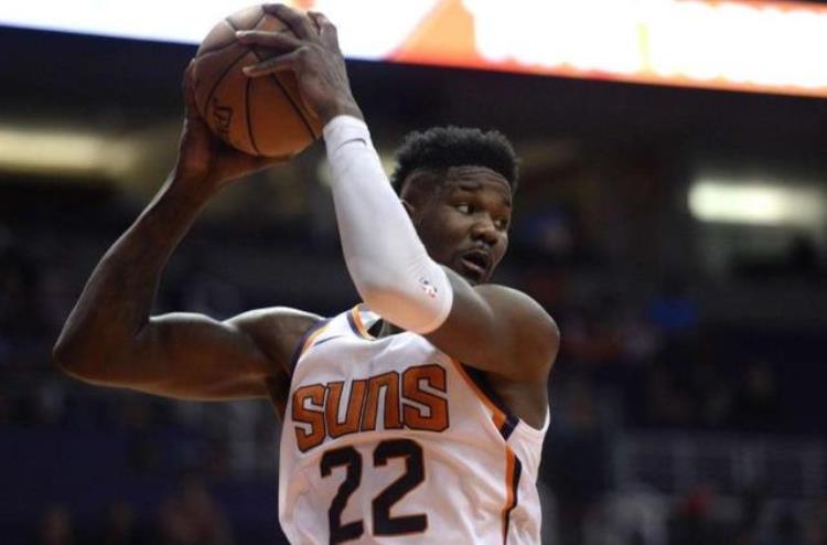 现任nba最强中锋「内线核心盘点现役NBA实力最强的十大中锋两届MVP实至名归」